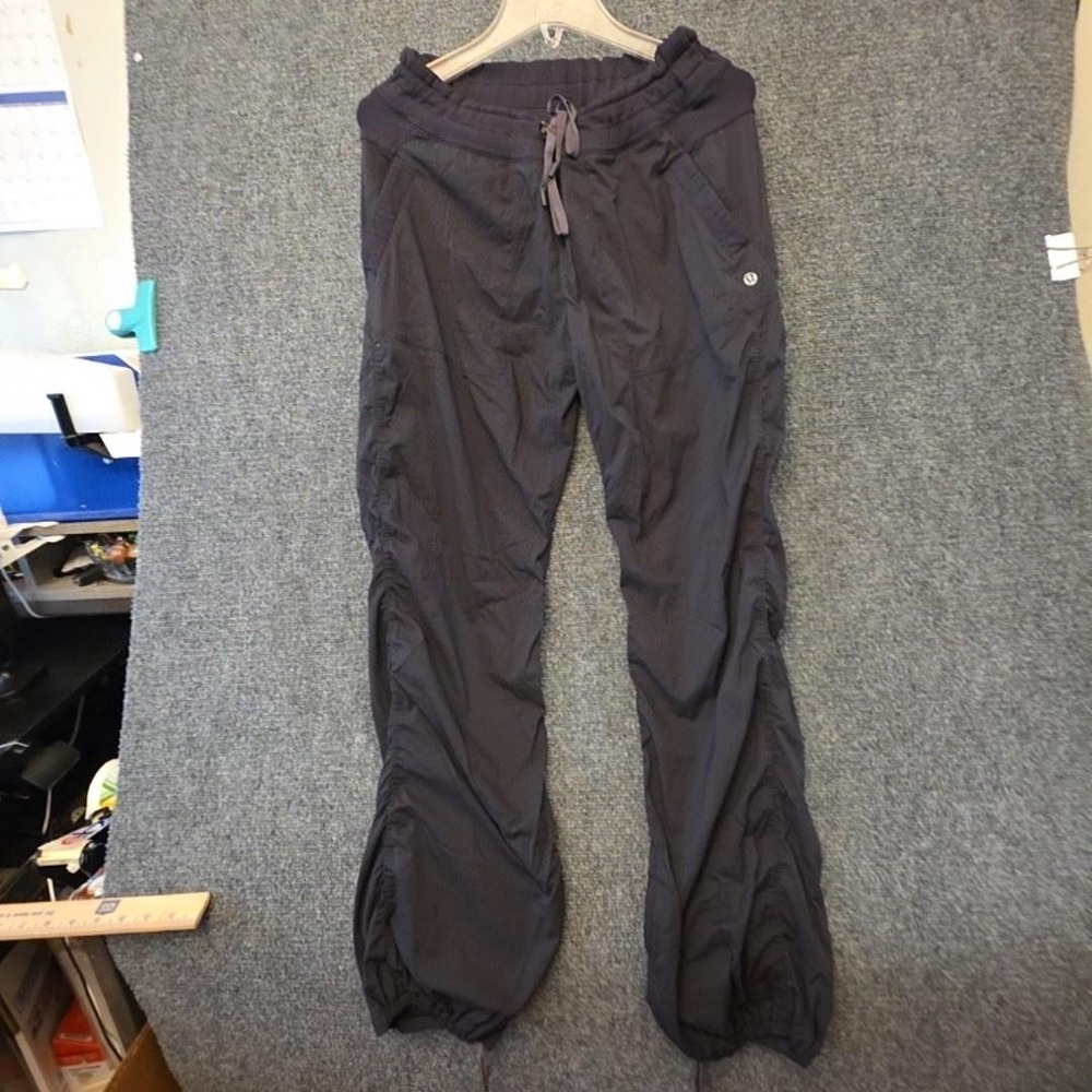 Lululemon Joggers Womens 10 Black Drawstring Ruched Leg Pants Yoga Gym‎ Stretch